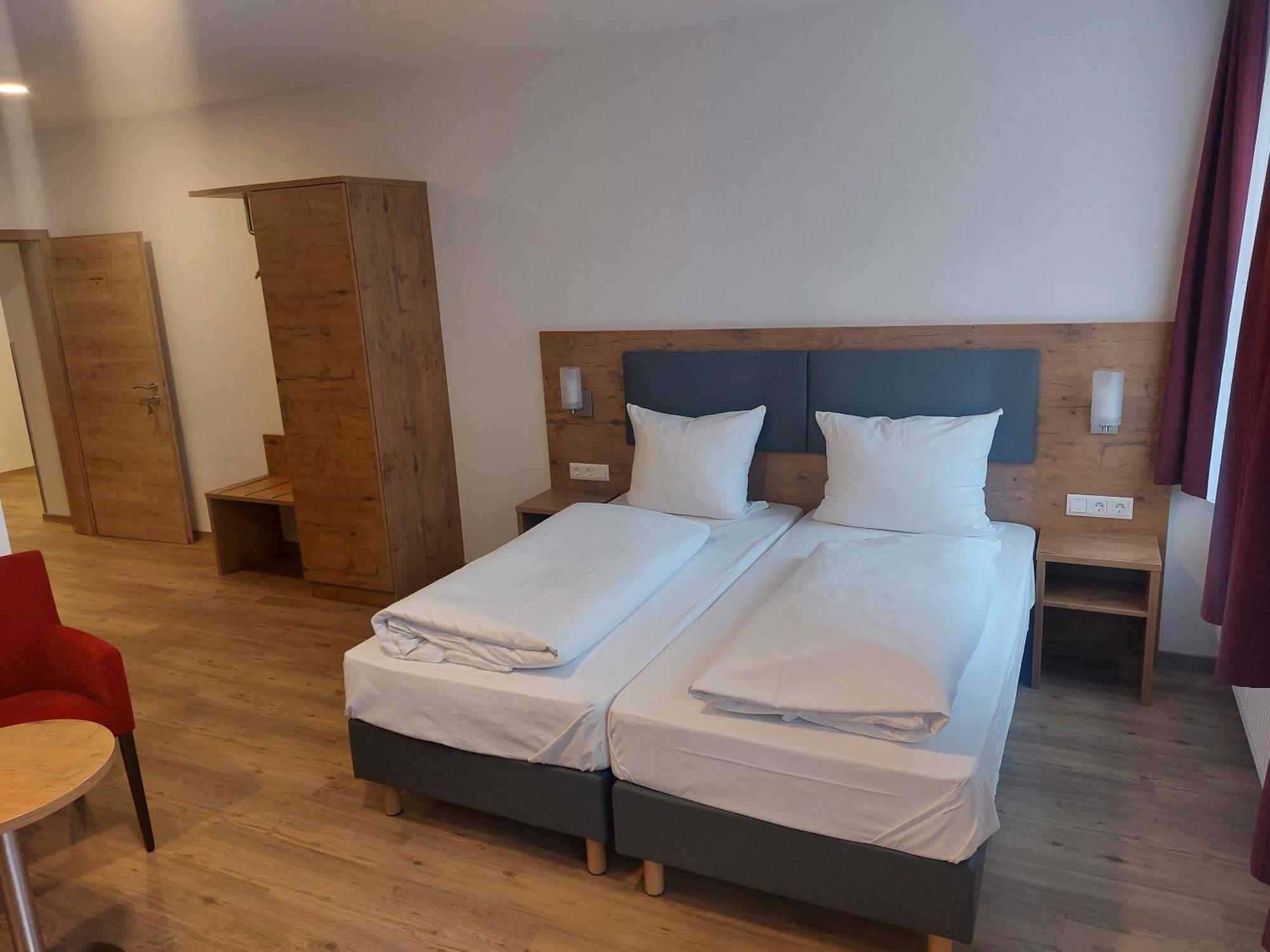 Hotel Stern Герстхофен Екстериор снимка