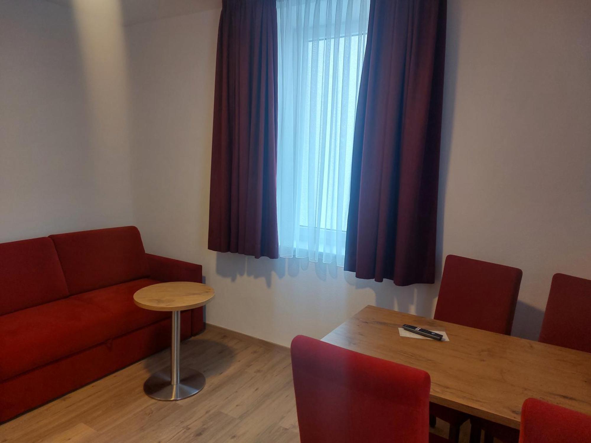 Hotel Stern Герстхофен Екстериор снимка