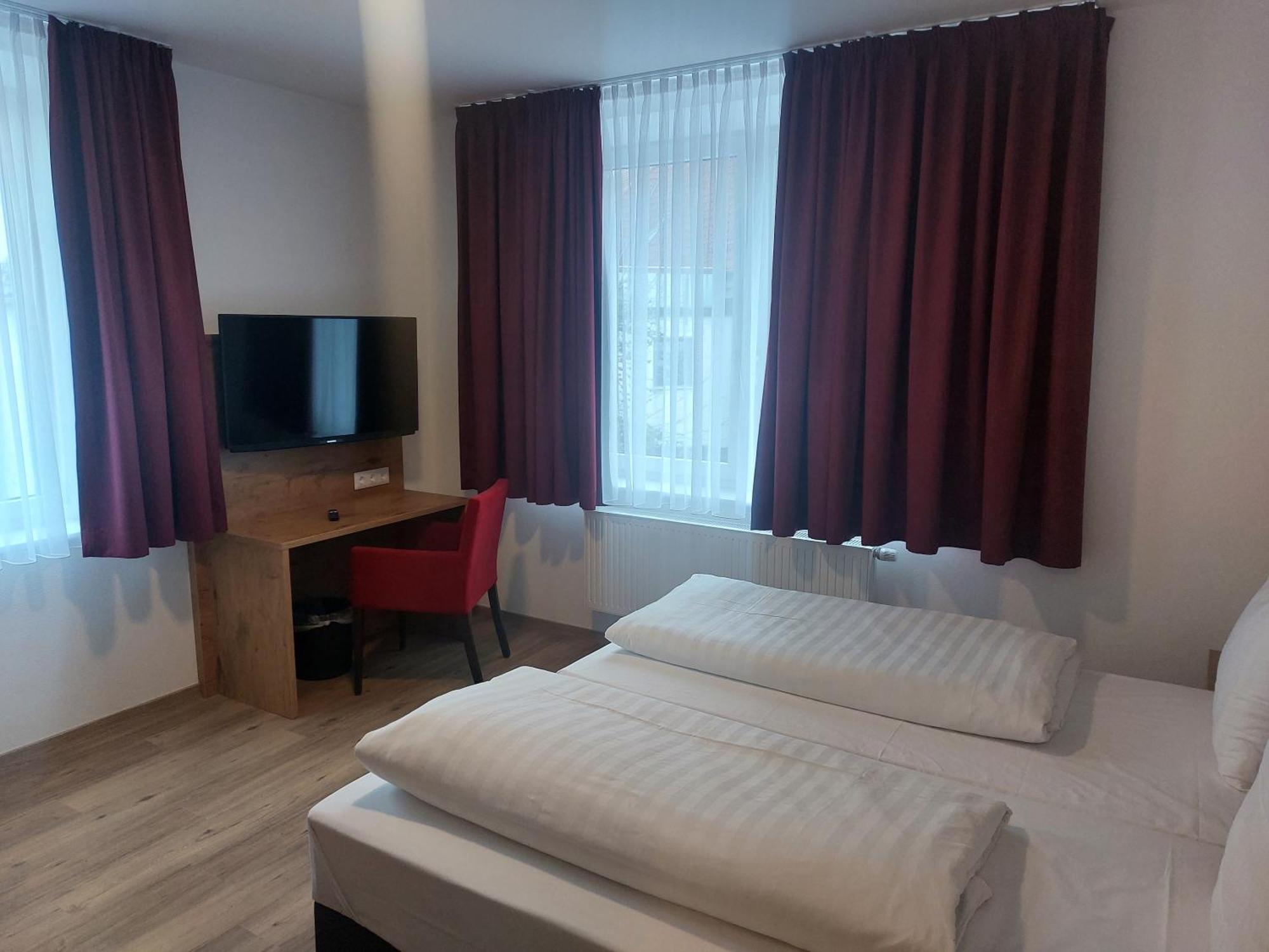 Hotel Stern Герстхофен Екстериор снимка