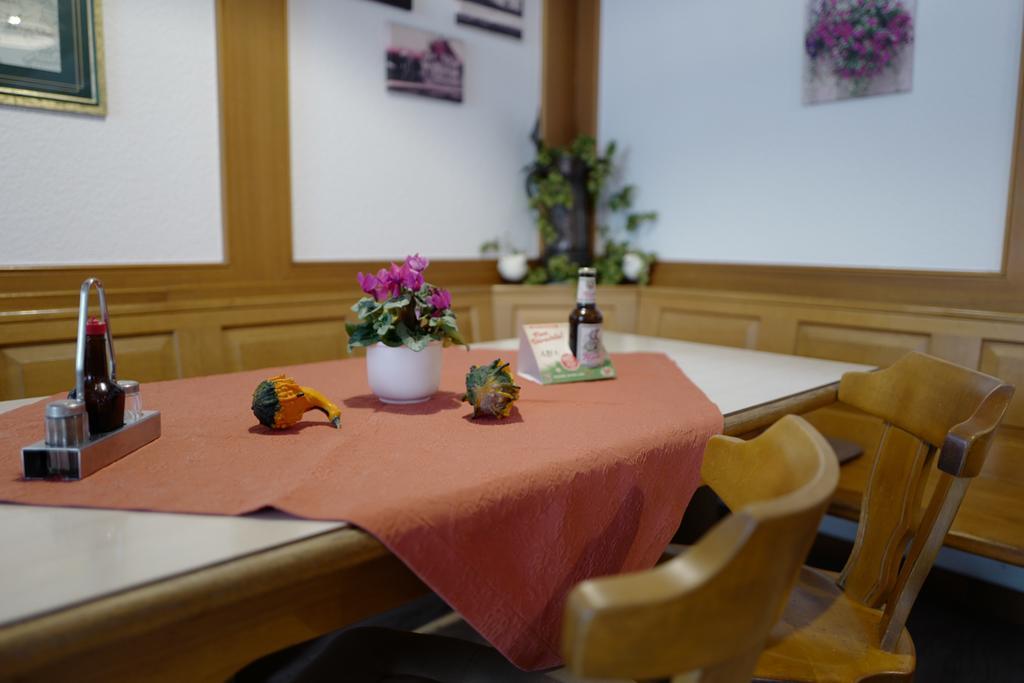 Hotel Stern Герстхофен Екстериор снимка