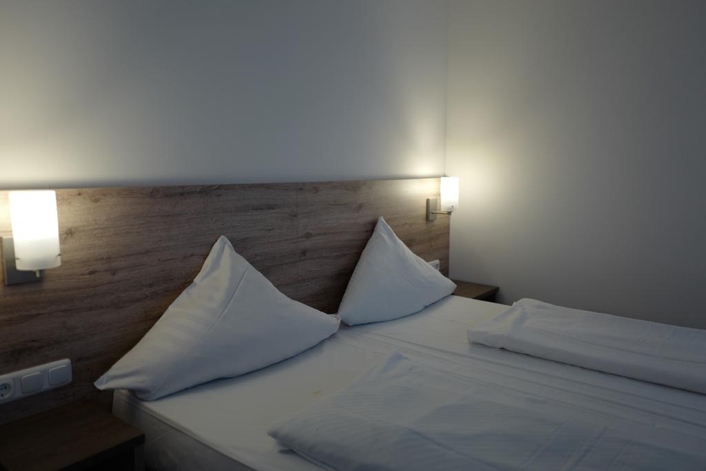 Hotel Stern Герстхофен Екстериор снимка